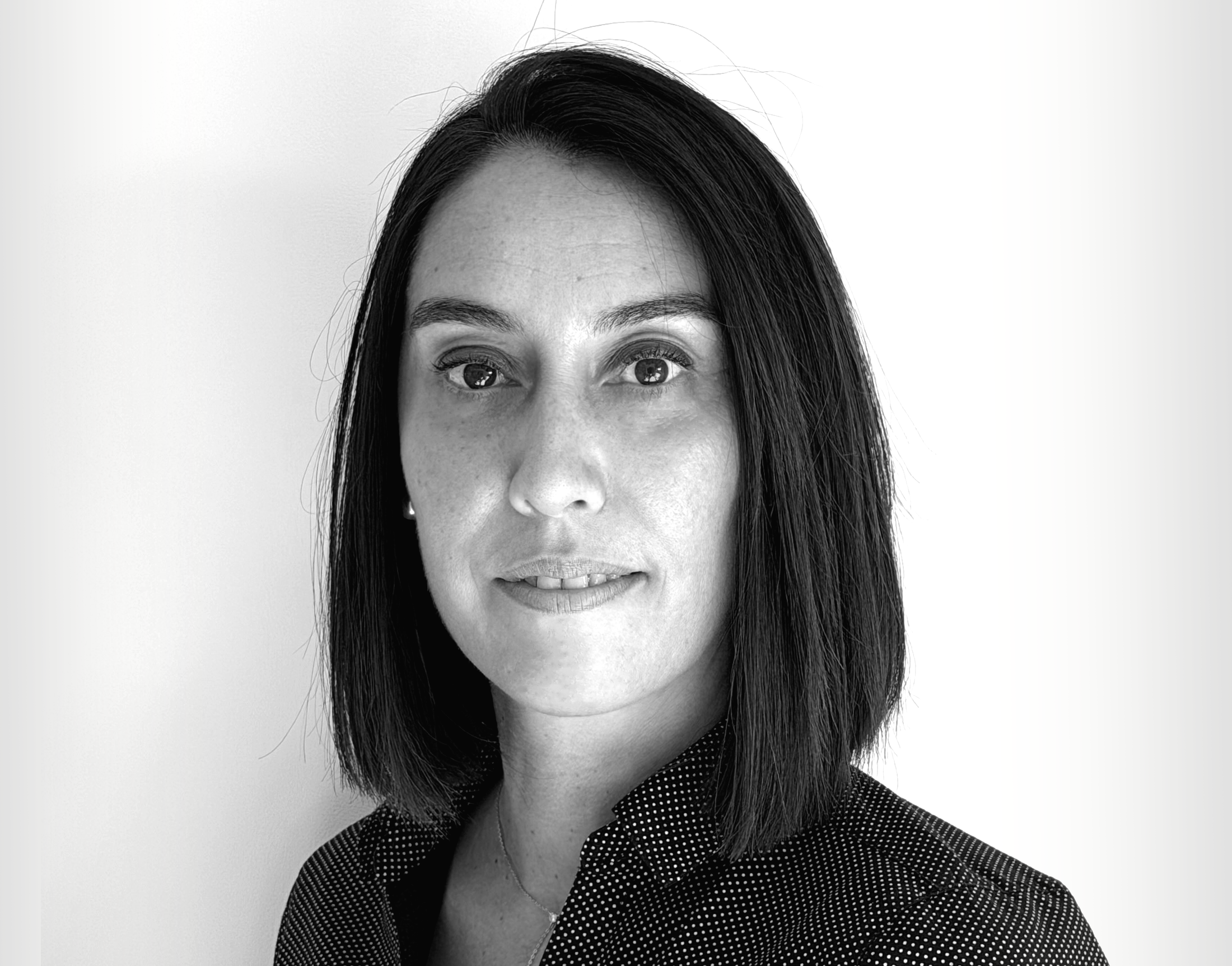 <center>Johana MENDIZABAL</center>